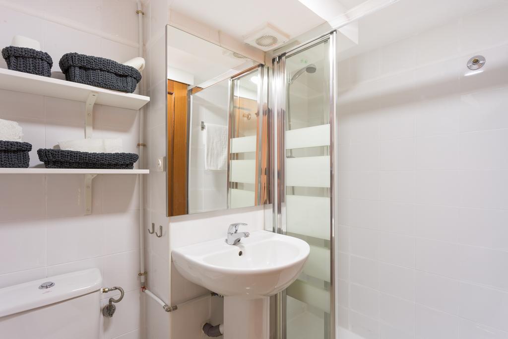 Apartamentos Diaber Gerona 22 Севілья Екстер'єр фото