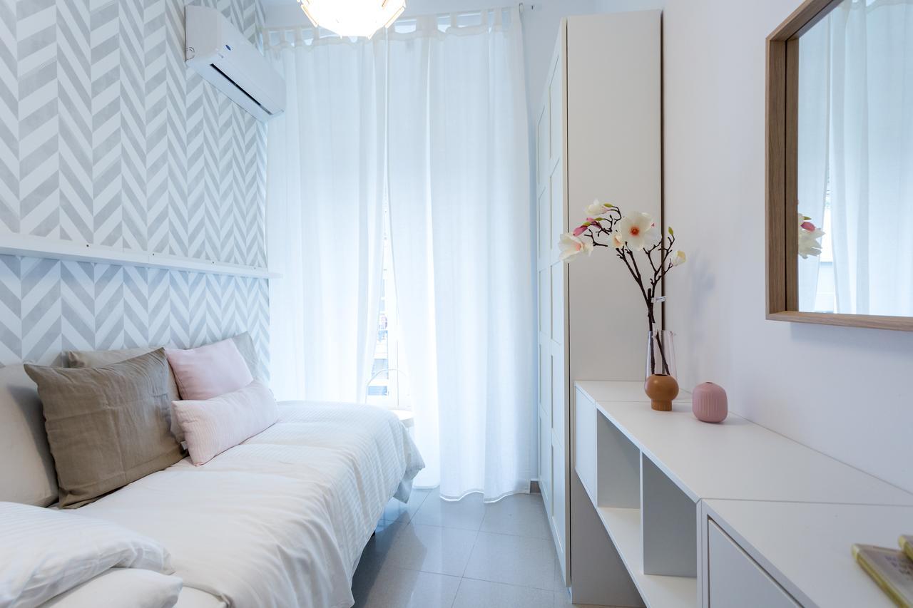 Apartamentos Diaber Gerona 22 Севілья Екстер'єр фото