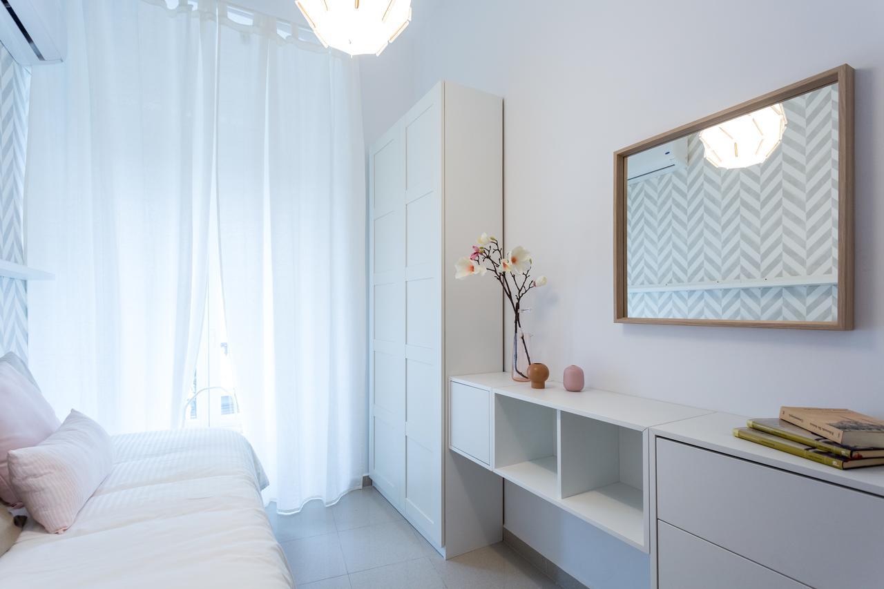 Apartamentos Diaber Gerona 22 Севілья Екстер'єр фото